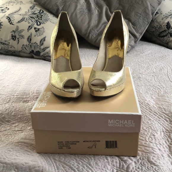 Micheal kors heels - Picture 1 of 4